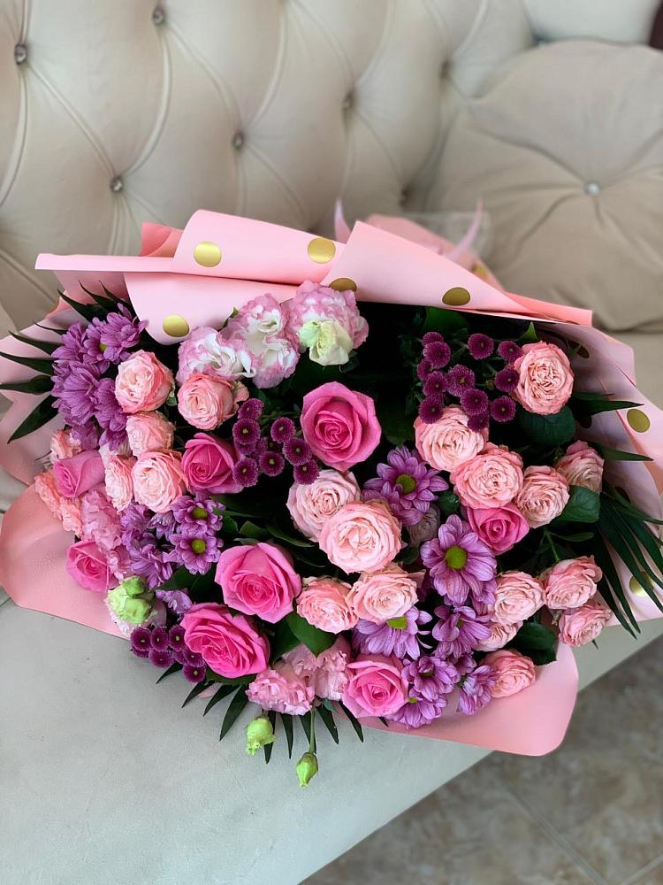 Букет цветов из: Хризантемы, Розы и Лизиантусы в Баранчинский