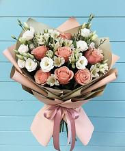 Букет цветов из:  Розы, Альстромерии и Лизиантусы в Баранчинский