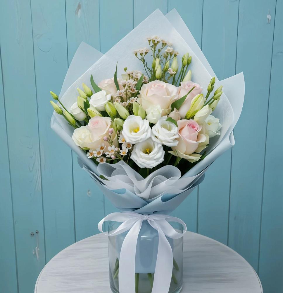 Букет цветов из: Розы и Лизиантусы в Баранчинский