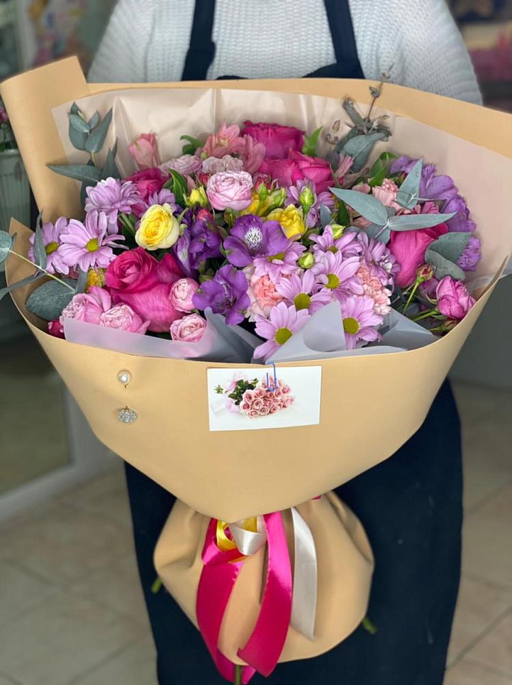 Букет цветов из: Хризантемы, Гвоздики и Альстромерии в Баранчинский