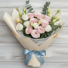 Букет цветов из:  Лизиантусы #REPLACE_PRED# Баранчинский