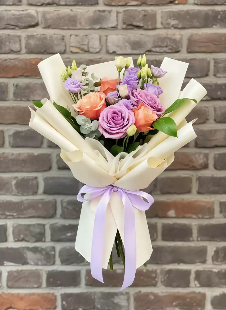 Букет цветов из: Лизиантусы и Розы в Баранчинский