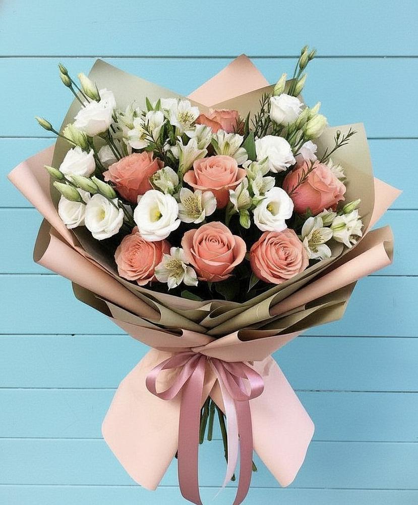 Букет цветов из: Розы, Альстромерии и Лизиантусы в Баранчинский