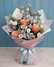 Букет цветов из:  Лизиантусы, Розы, Альстромерии и Гипсофила #REPLACE_PRED# Баранчинский