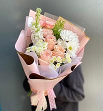 Букет цветов из:  Хризантемы и Розы в Баранчинский