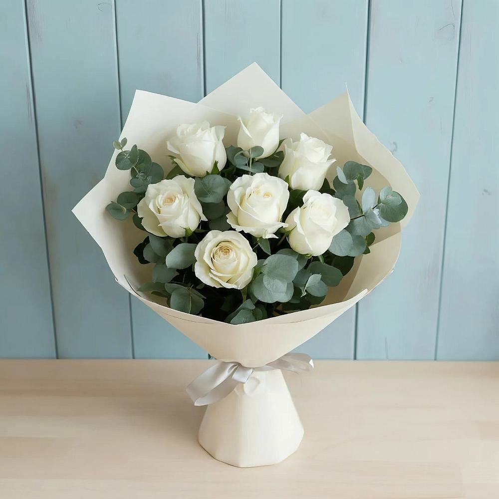 Букет Белые розы в Эвкалипте в Баранчинский